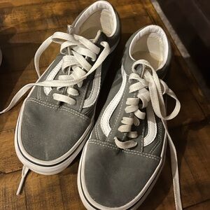 Vans shoes, size 8, grey color